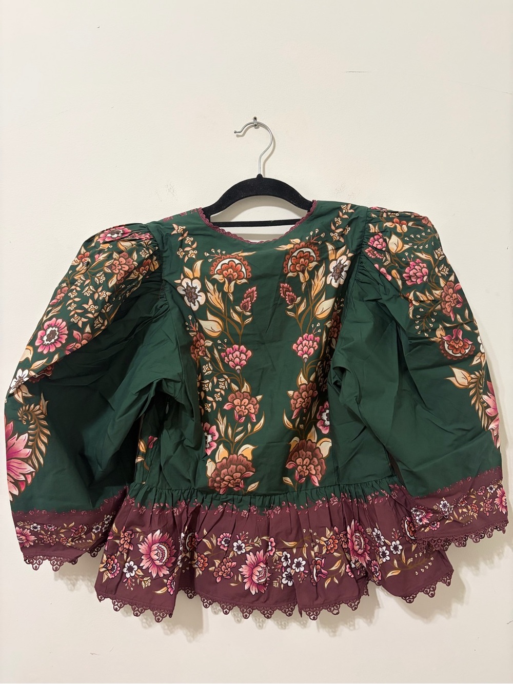 Farm RioDaniela Lace Puff Sleeve Bohemian Floral V-Neck Peplum Blouse - Picture 8 of 10